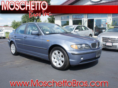 2003 BMW 325  i