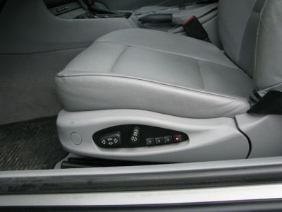 2001 BMW 325  Ci