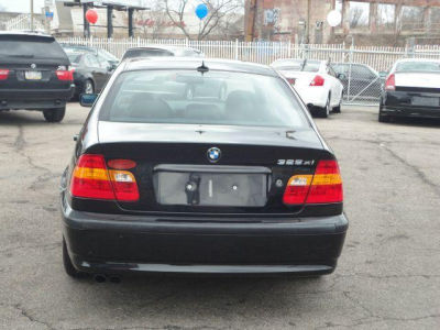 2005 BMW 325  xi