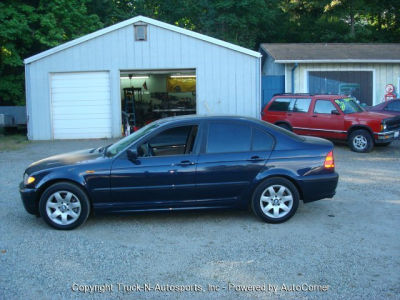 2003 BMW 325  i