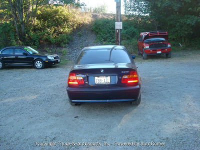 2003 BMW 325 i