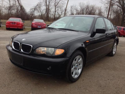 2005 BMW 325  xi