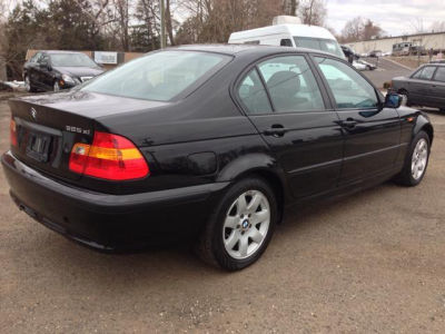 2005 BMW 325  xi