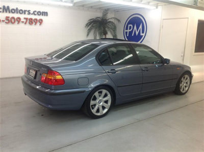 2003 BMW 325  i