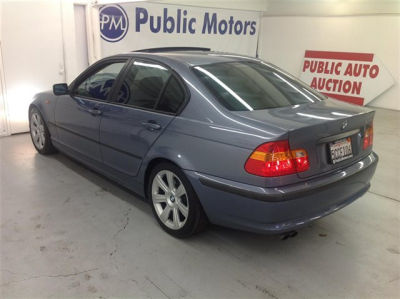 2003 BMW 325  i