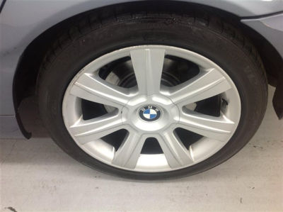 2003 BMW 325  i