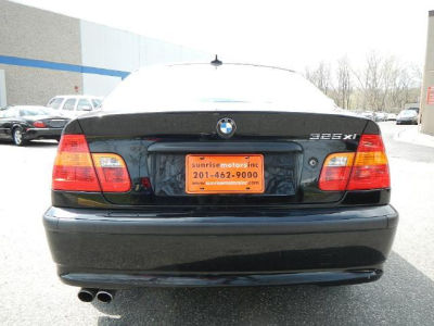 2004 BMW 325 xi