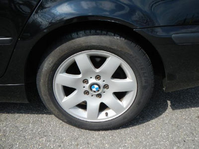 2004 BMW 325 xi