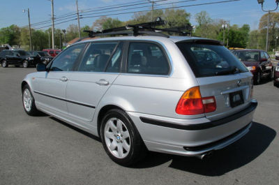 2003 BMW 325 xiT