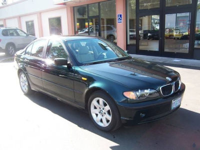 2002 BMW 325  i