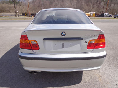 2003 BMW 325 xi