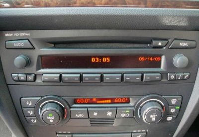2003 BMW 325  i