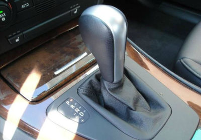 2003 BMW 325  i