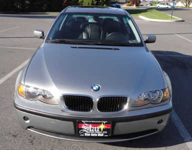 2005 BMW 325  xi