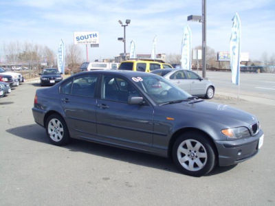 2003 BMW 325  xi