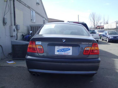 2003 BMW 325  xi