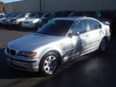 2005 BMW 325 xi