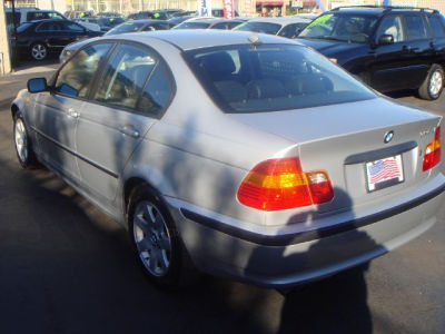 2005 BMW 325 xi