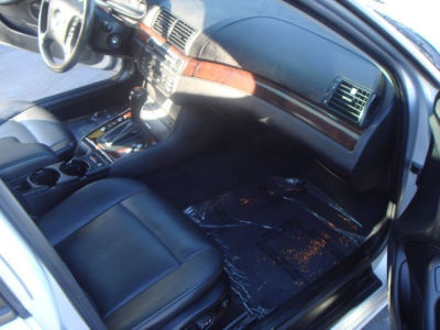 2005 BMW 325 xi