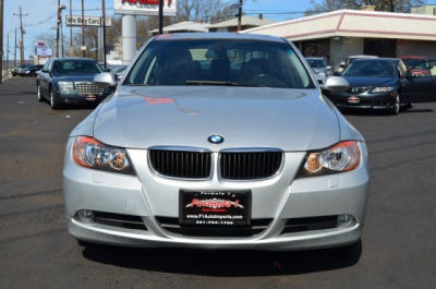2006 BMW 325  xi