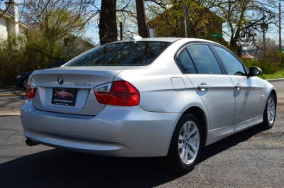 2006 BMW 325  xi
