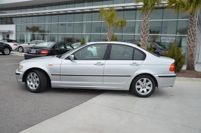 2004 BMW 325  i