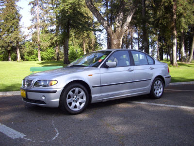 2002 BMW 325  i