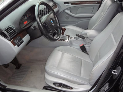 2003 BMW 325 iT