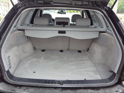 2003 BMW 325 iT