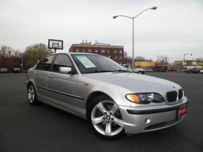 2004 BMW 325  i