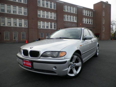 2004 BMW 325  i