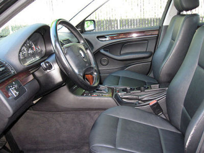 2001 BMW 325 i