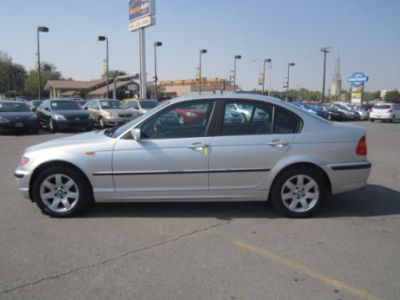 2003 BMW 325 xi