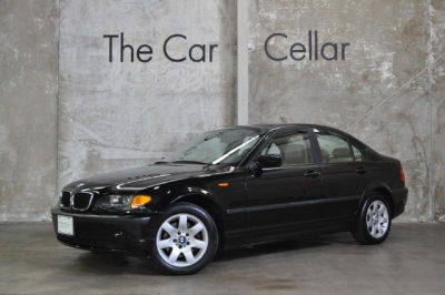 2003 BMW 325  xi