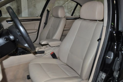 2003 BMW 325 xi