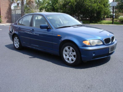 2002 BMW 325  i