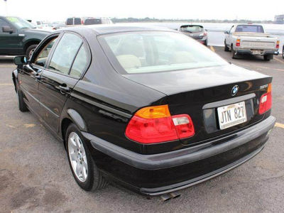 2001 BMW 325  i