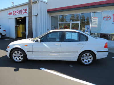 2003 BMW 325 i