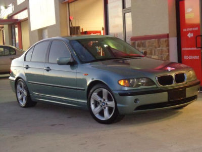 2005 BMW 325  i