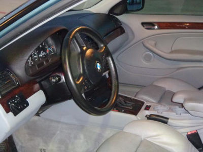 2005 BMW 325  i
