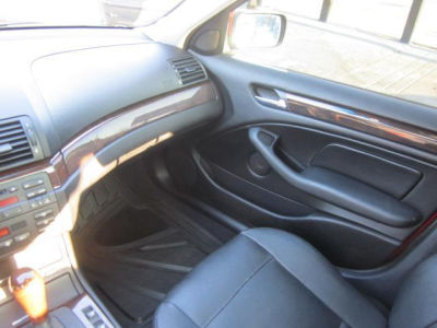 2003 BMW 325 xi