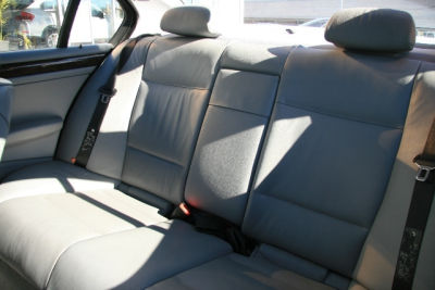 2002 BMW 325 i