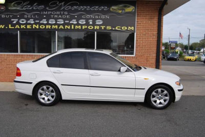 2003 BMW 325 i