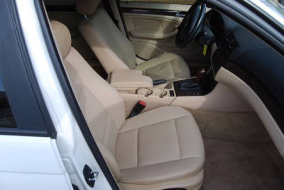 2003 BMW 325 i