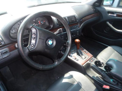 2003 BMW 325 xi