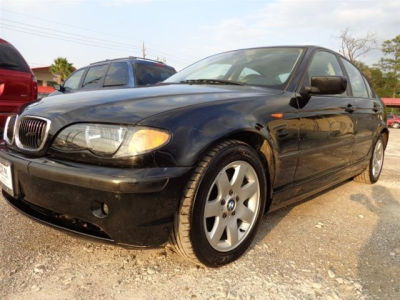2003 BMW 325  i
