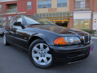 2001 BMW 325  i