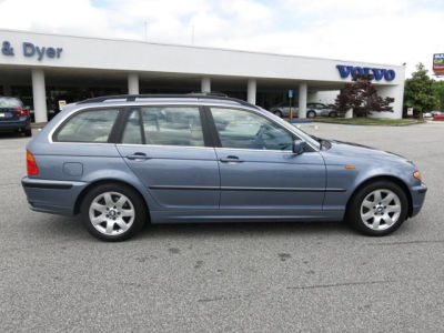 2002 BMW 325 xiT