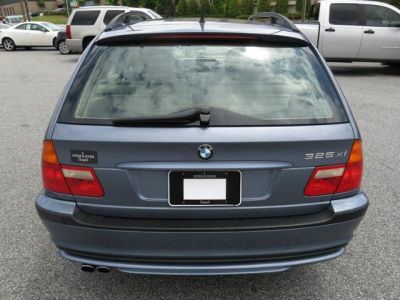 2002 BMW 325 xiT
