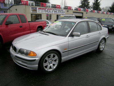 2001 BMW 325  i